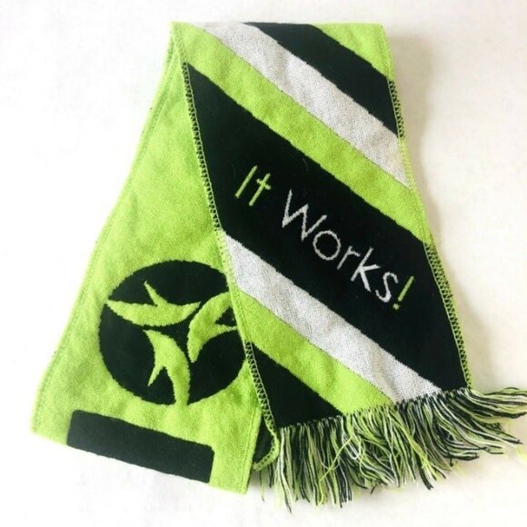 It Works Knit Scarf from 2016 Conference *NWOT* - Picture 3 of 4